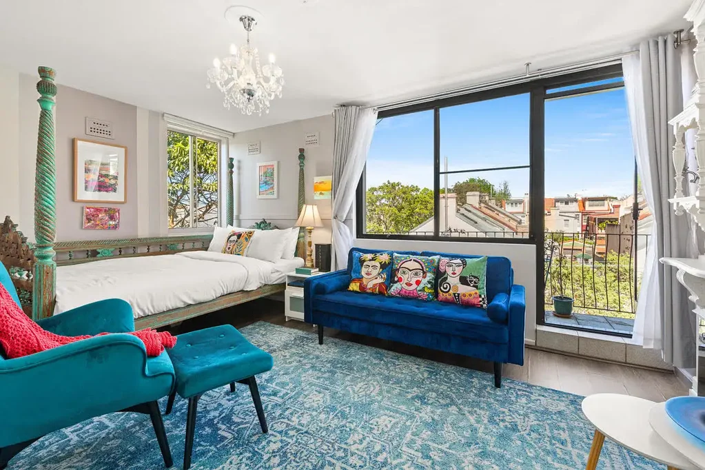 Superb Fully Furnish Studio Apartment