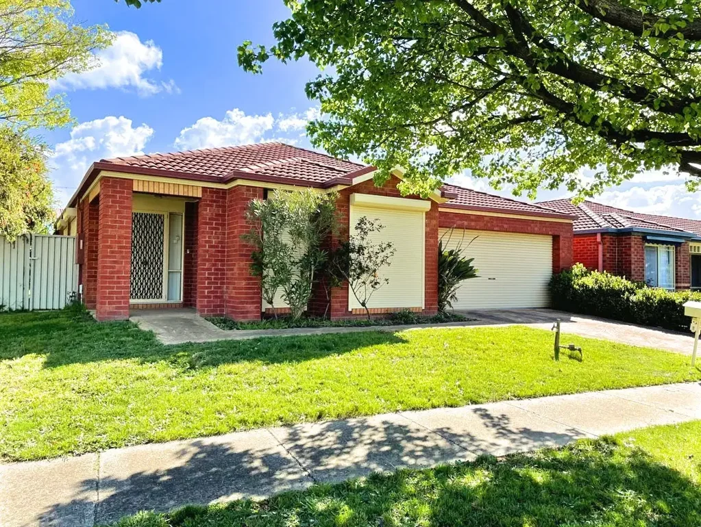 STUNNING RESIDENCE FOR RENT - IDEAL FOR FAMILIES !!