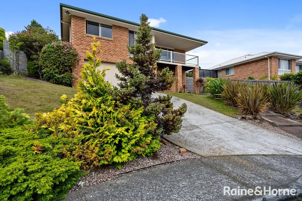 Appealing Family Home!