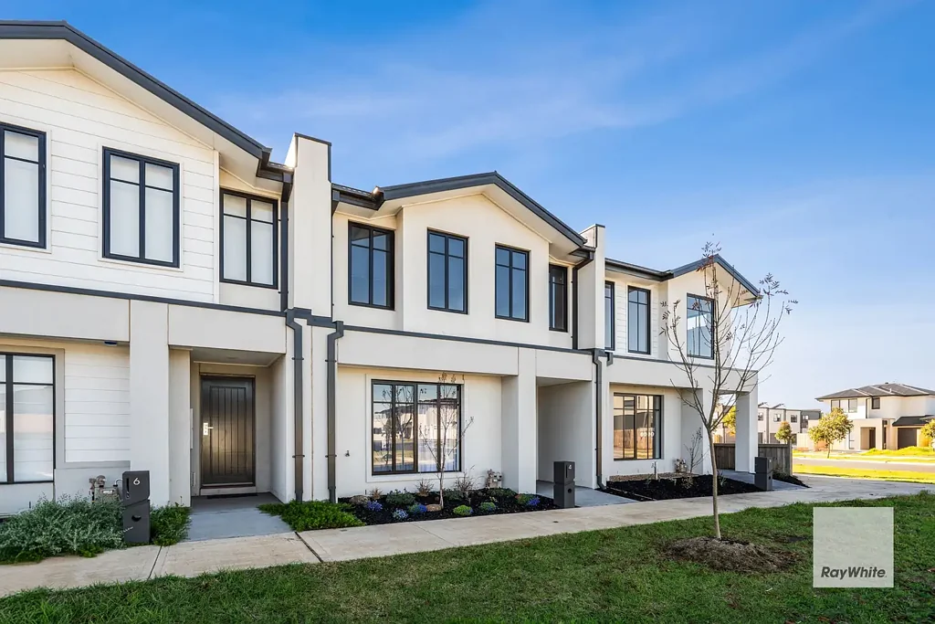 Rockbank 3chambre Stunning low-maintenance living townhouse