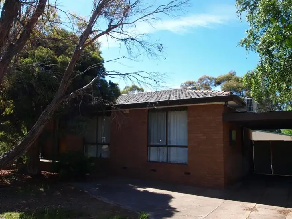 Family home situated in a quiet cul-de-sac location