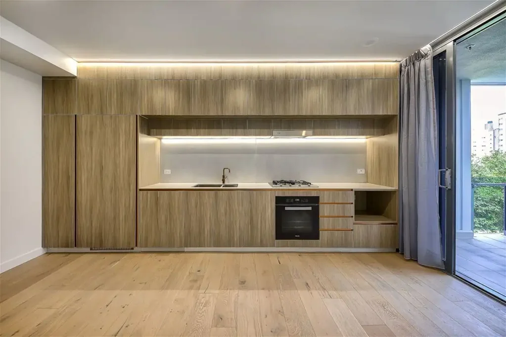1 BEDROOM 1 BATHROOM LUXURY APARTMENT  WITH CITY & RIVER VIEWS -- LEVEL 5