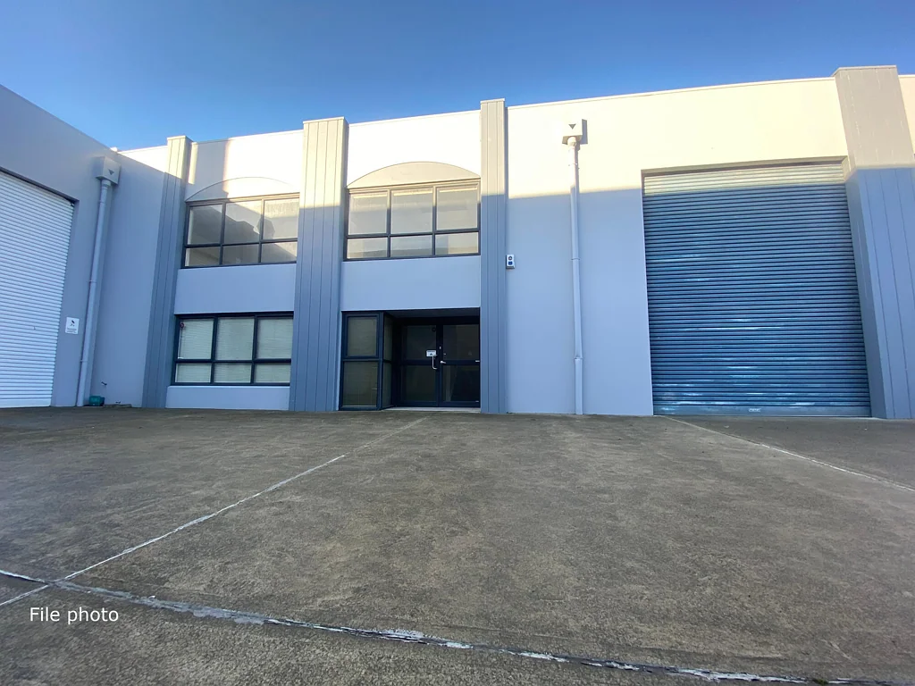 Hillsborough Tidy Office/Warehouse in Hillsborough