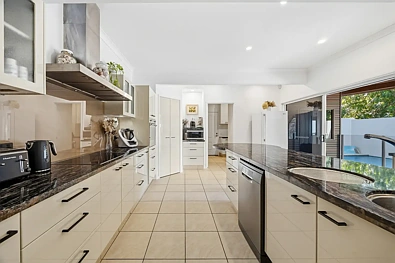 143 Oceanic Drive, Warana, QLD 4575, 5 Bedrooms, 4 Bathrooms, House