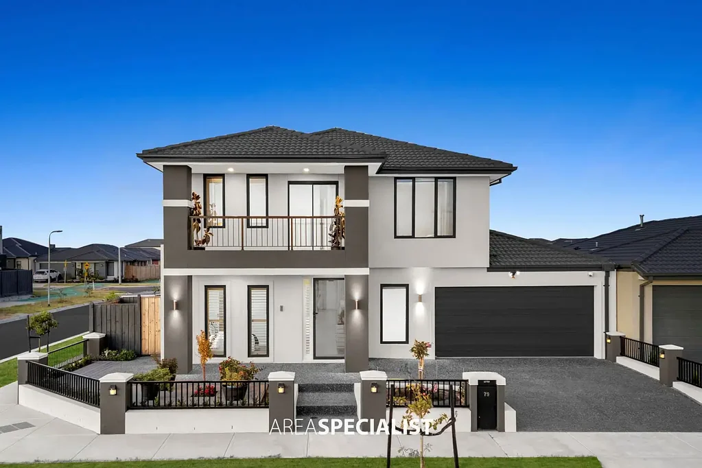 Clyde 5Kwarto Luxury Family Excellence with Study, Solar & Multiple Living Zones
Contemporary Family Living at Its Finest in Prestigious Clyde
