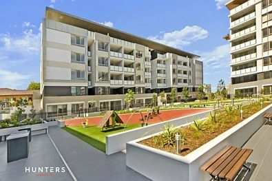 Parramatta 2 Bedroom Luxury Apartment with a Spacious Backyard