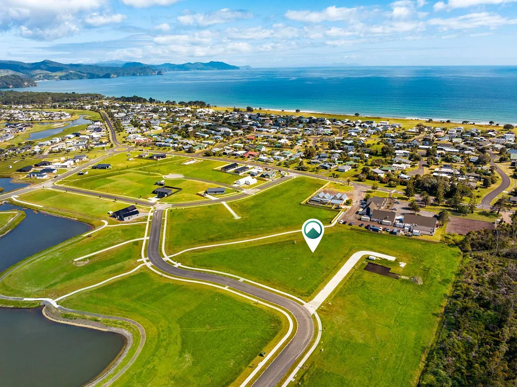 Whitianga Large 914m² Section in Matarangi!