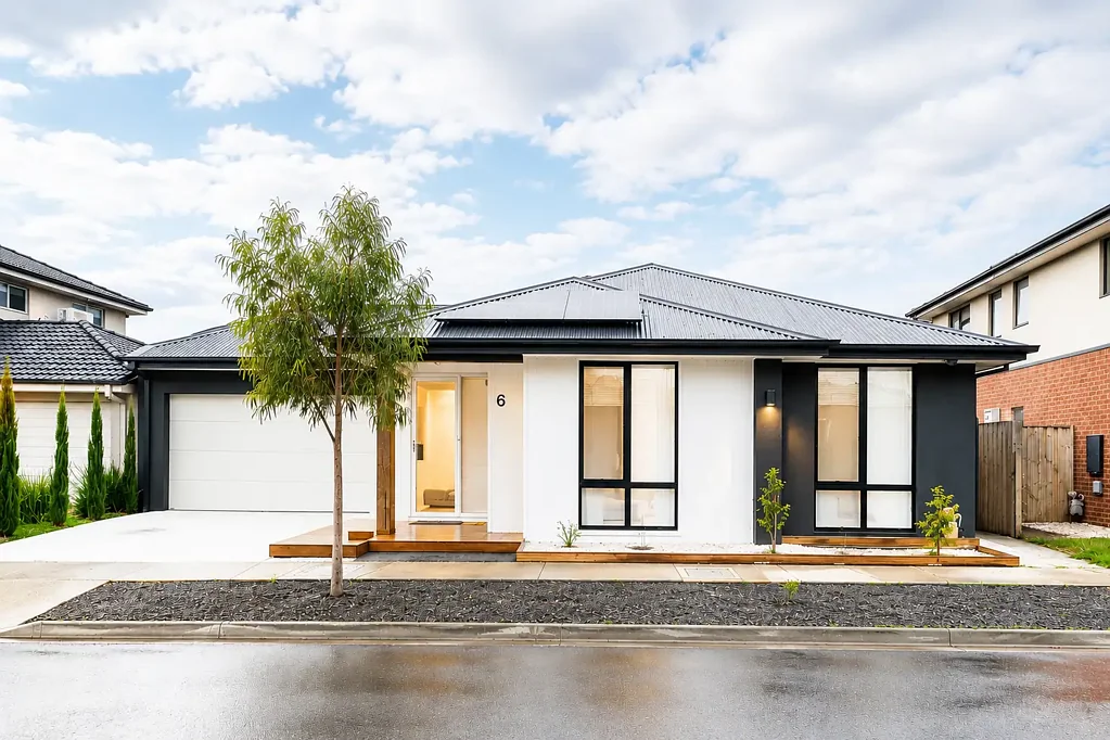 Modern Family Living with Low-Maintenance Lifestyle