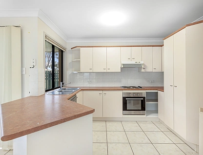 11/1-5 Studio Drive, Pacific Pines, Gold Coast, 3 कमरे, 2 बाथरूम, Apartment