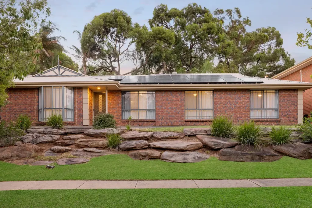 14 Trenoweth Close, Greenwith, SA 5125