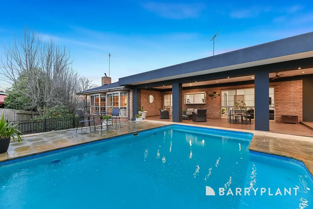 10 Michael Court, Berwick, VIC 3806
