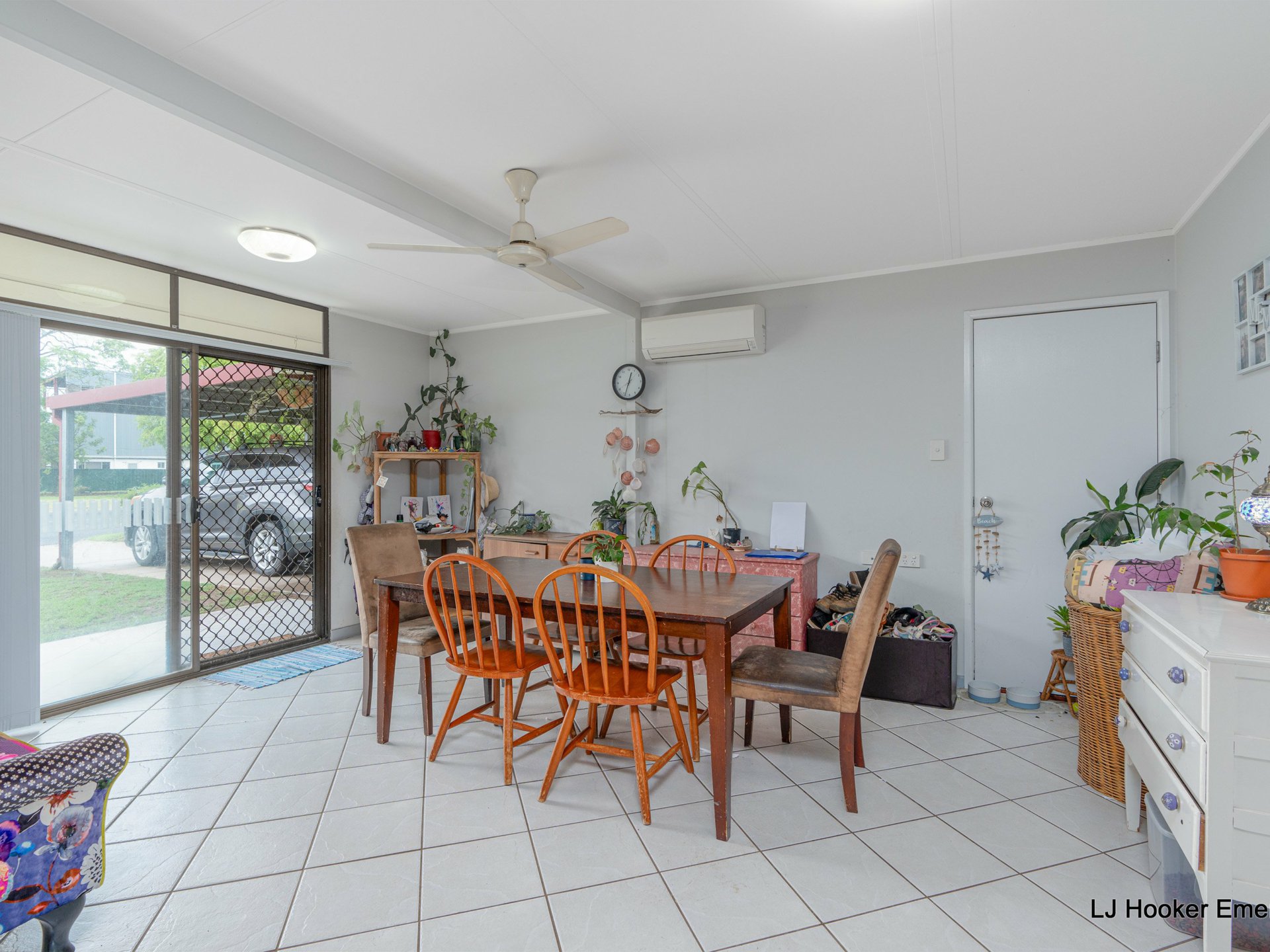 10 RACECOURSE RD, EMERALD QLD 4720, 0 phòng ngủ, 0 phòng tắm, House