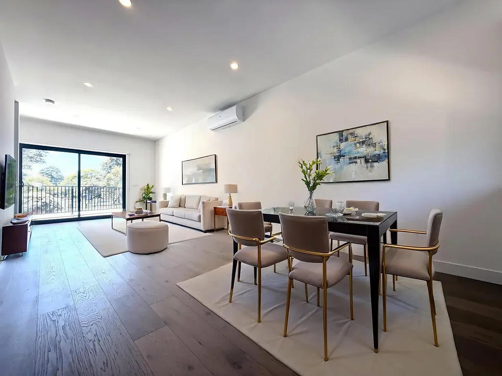Mill Park 3कमरा Spacious, Stylish & Ideally Located ACROSS FROM PARK - townhouse in The Belmont Collection