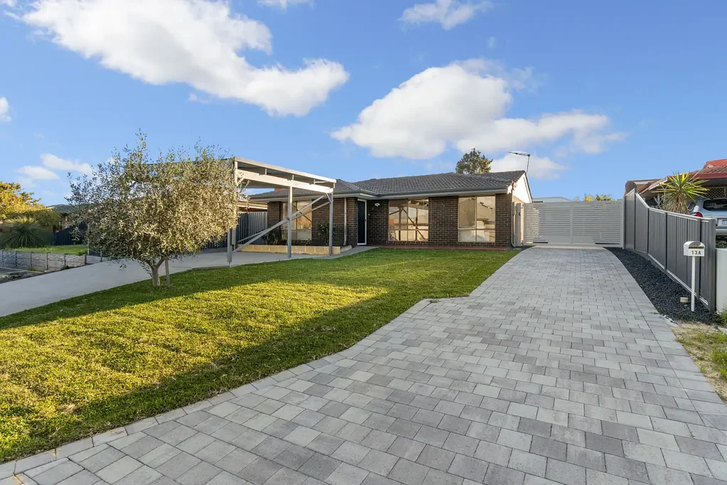 Beechboro 3Zimmer LAST CHANCE TO VIEW THURSDAY 04/09 5PM!