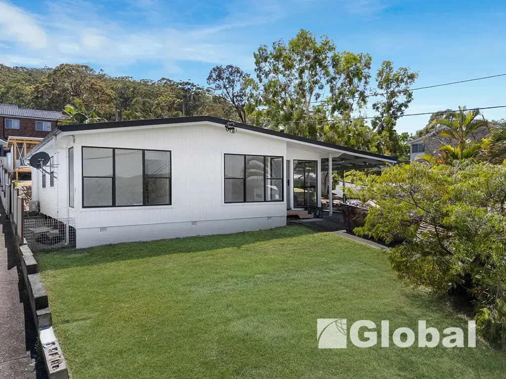 32 Turnbull Street, Fennell Bay, NSW 2283