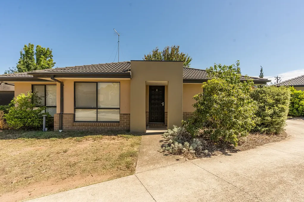 4/29 Canopus Crescent, Lara, VIC 3212