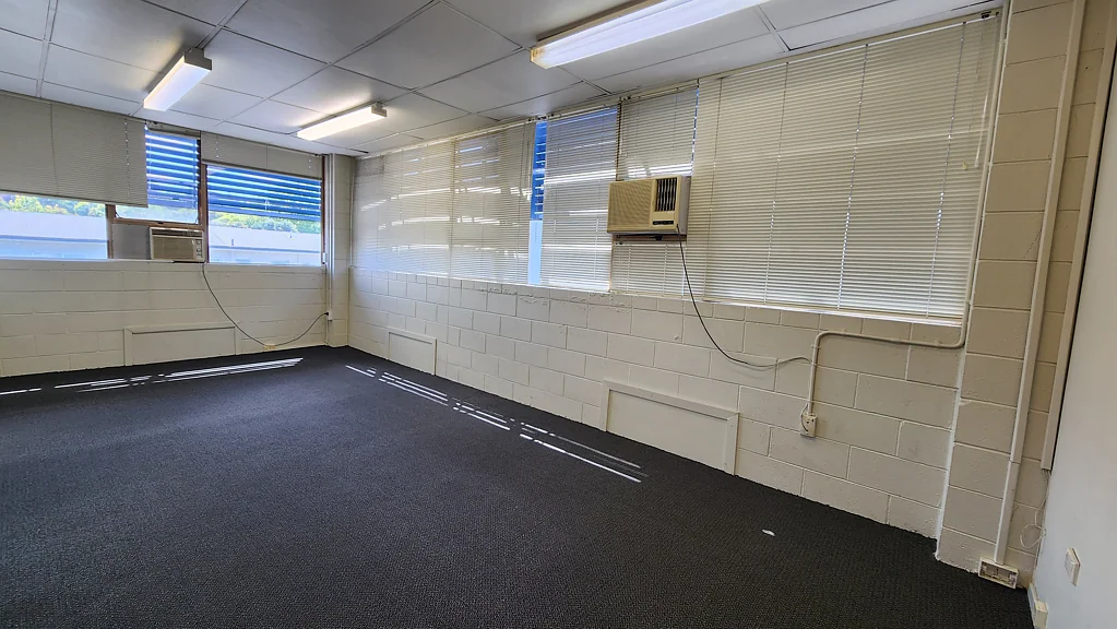 Epsom 100 sqm Ideal Educational Space in Epsom