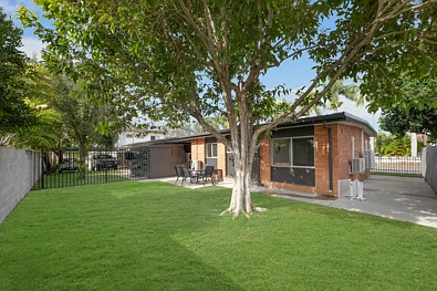 Rosslea 2房 Golfside Living with Style & Convenience in Rosslea