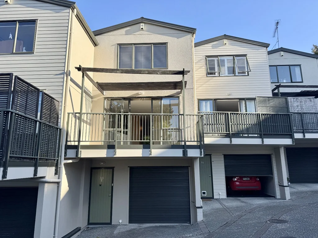 Modern, Secure Townhouse