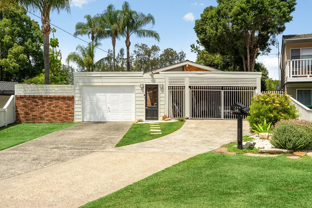14 Bel Hilton Court, West Gosford, NSW 2250