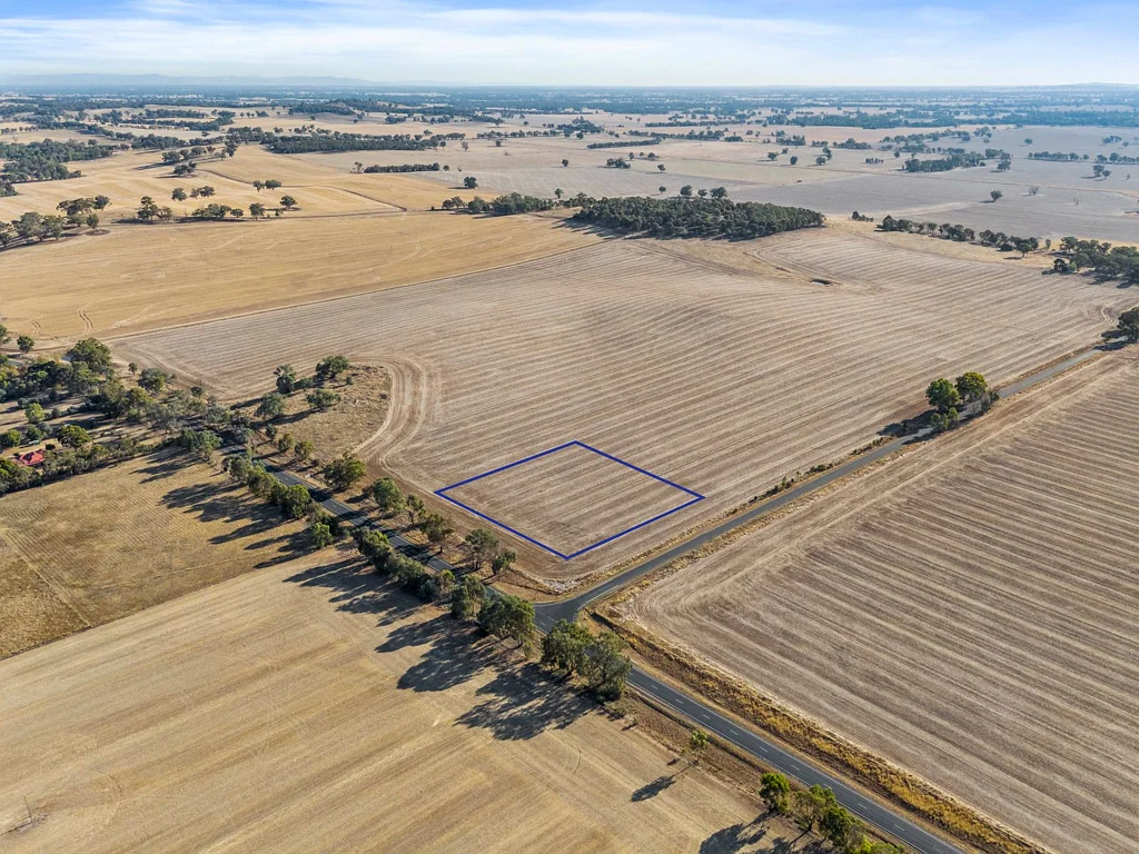 Devenish  Prime 1.5-Acre Parcel in North East Victoria&apos;s Heartland
