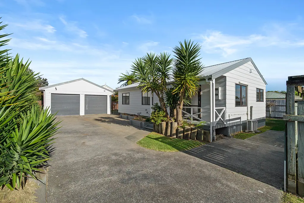 2/4 Laurie Avenue, Papakura, Auckland