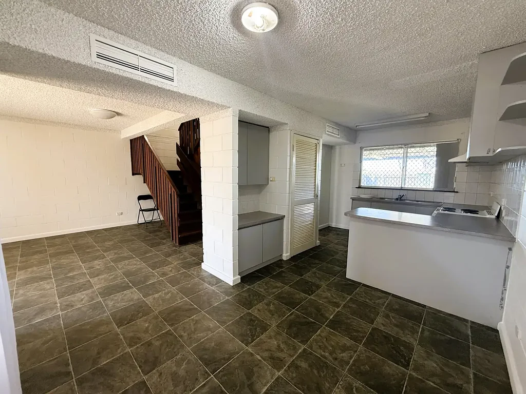 3x1 townhouse ready to lease now!