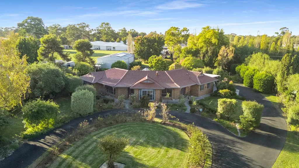 Penola 4房  Superb Home and Acreage on the Outskirts of Penola SA