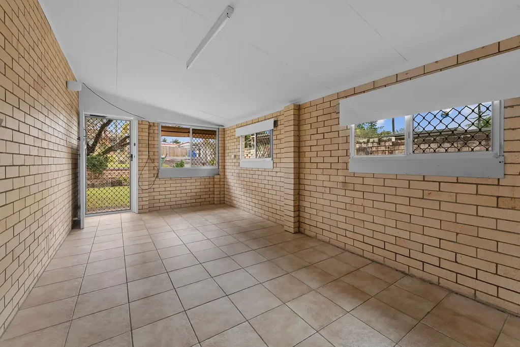 Modern 1-Bedroom Retreat in Central Maroochydore