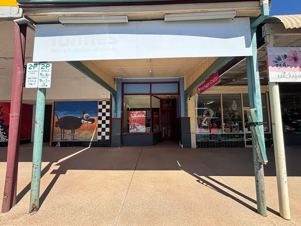 Kalgoorlie 4房  Endless Possibilities – Prime Mixed-Use Opportunity!