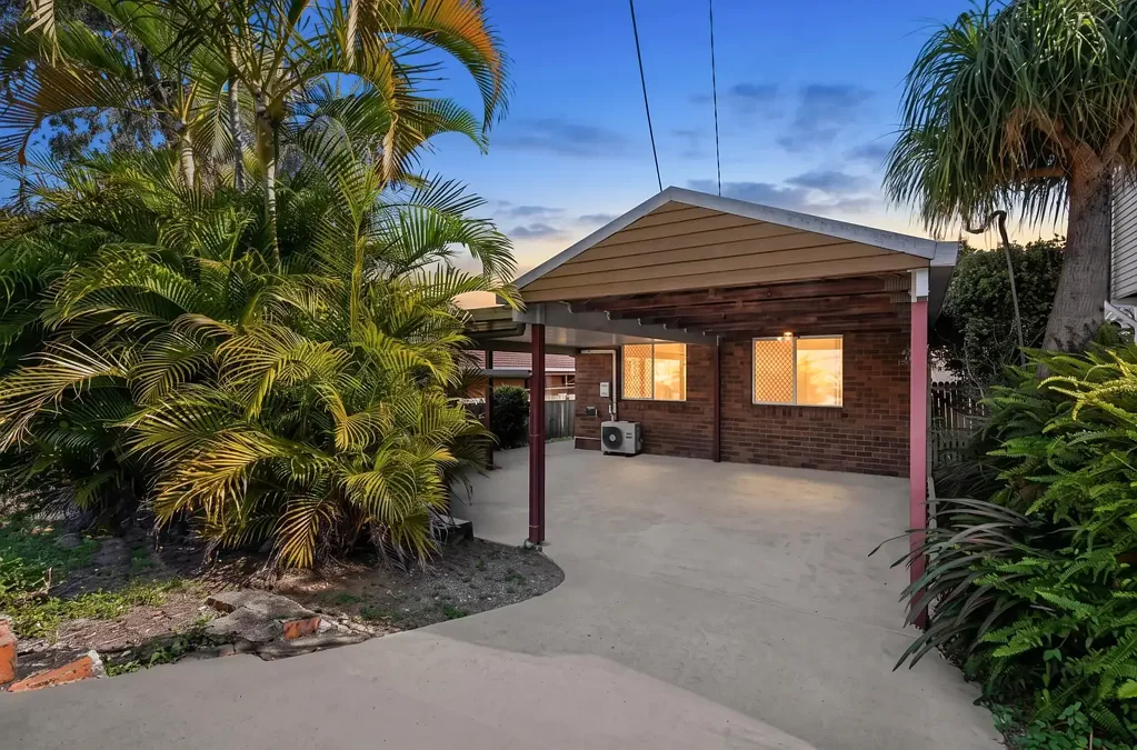 Nundah 4房 黄金地段Nundah 414平土地 四卧宽敞布局 遮盖户外休闲 便捷交通购物 Well Positioned Lifestyle Family Home
