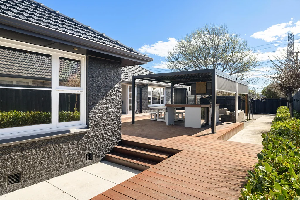 Burnside 3Habitaciones Location, Lifestyle and School Zones!