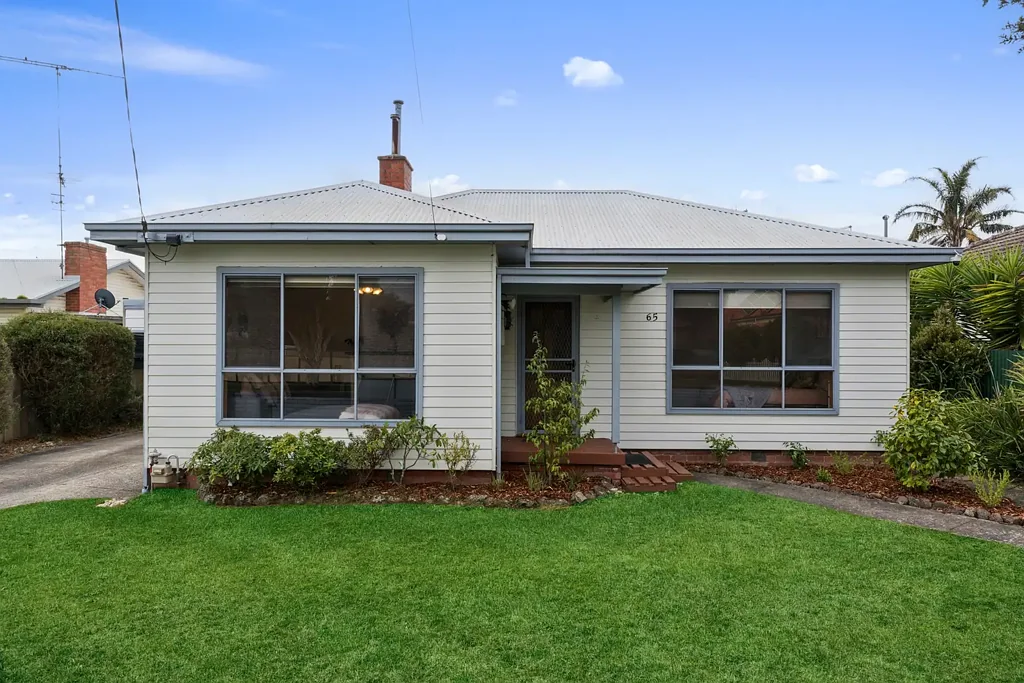 Colac 4 Bedroom Gem On Jennings Street!
