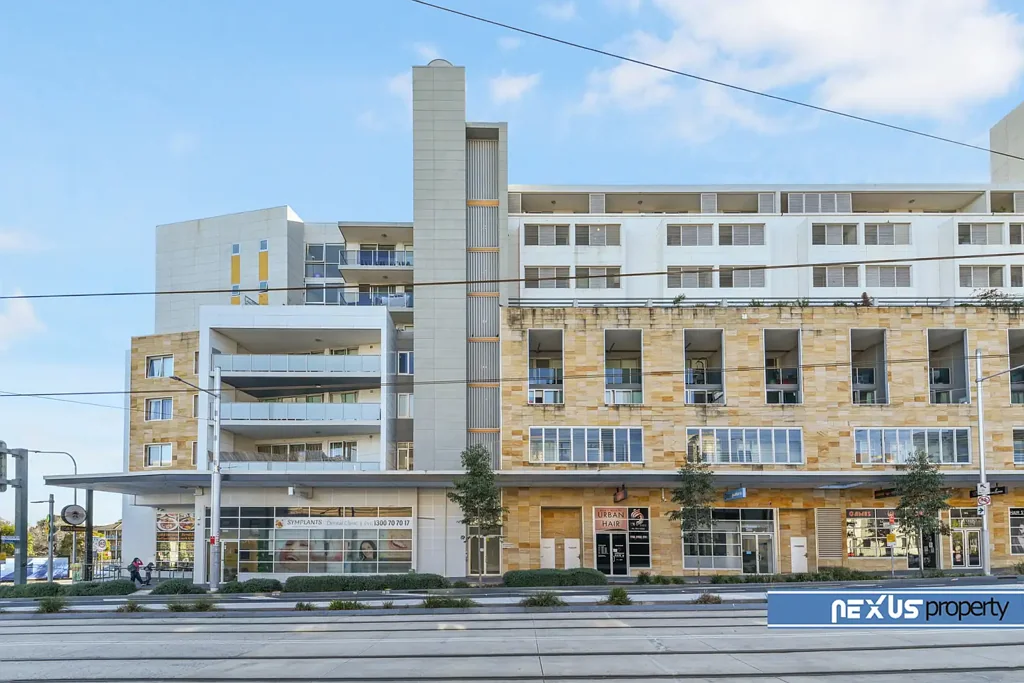 Parramatta 2房 市中心2卧公寓 宽敞空间 现代厨房 近购物餐饮
便捷交通 轻轨将通 靠近M4 投资首选
风格与便利融合 生活娱乐尽享 高需求租赁物业
尽享Parramatta生活 现代雅居邀您入住 Modern 2-Bedroom Apartment in Prime Parramatta Location