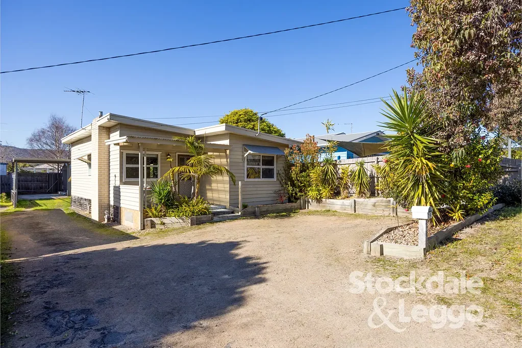 79 Sixth Avenue, Rosebud, VIC 3939