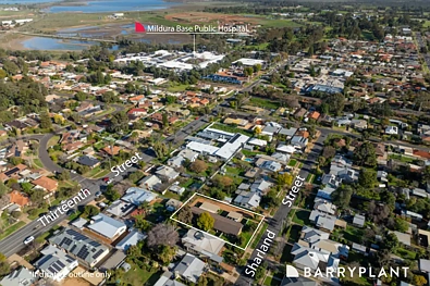 Mildura 8कमरा Rare investment opportunity - Buy one or all four!