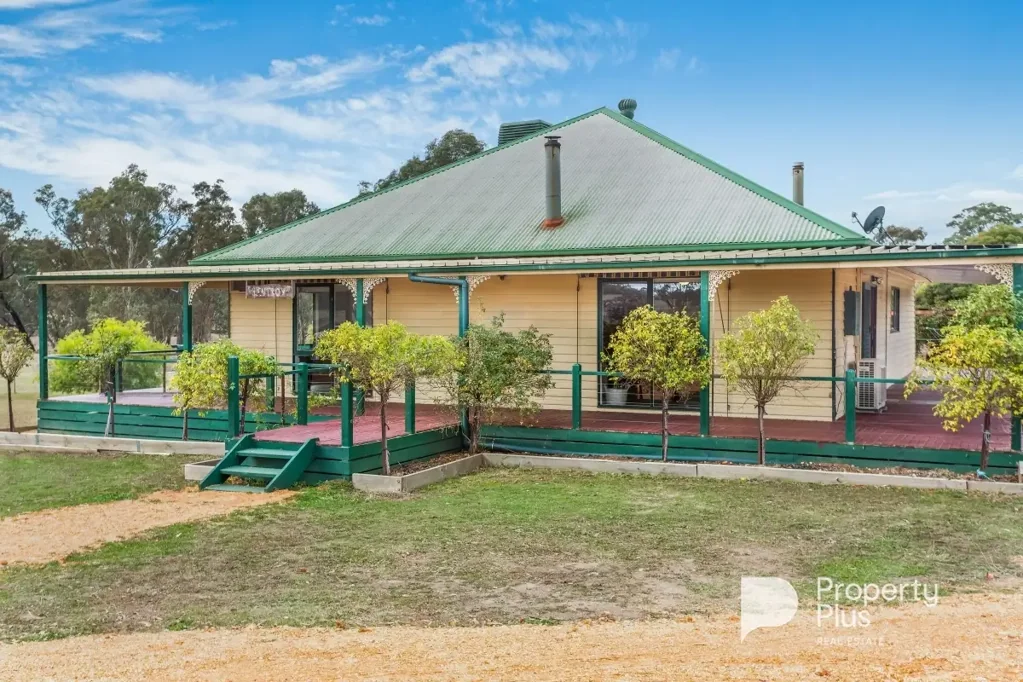 Address Withheld, Emu, VIC 3475
