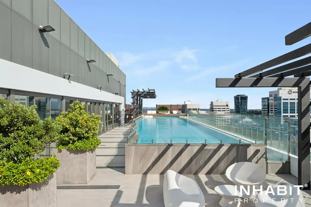 Perth 1房  Resort-Style Luxury with Perth Skyline Views