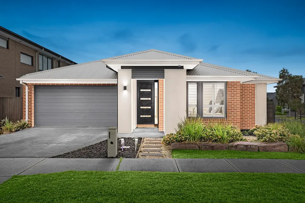 Wollert 4房  Family Living at Its Finest - Space, Style & Exceptional Entertaining