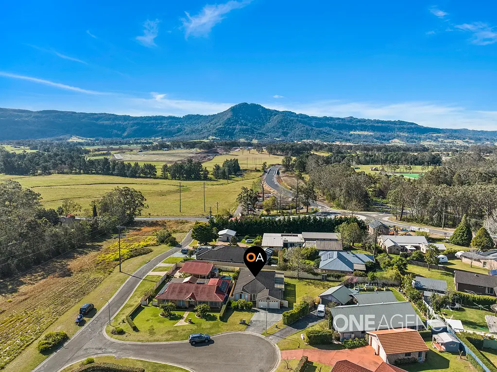 2 Tuscan Place, North Nowra, NSW 2541