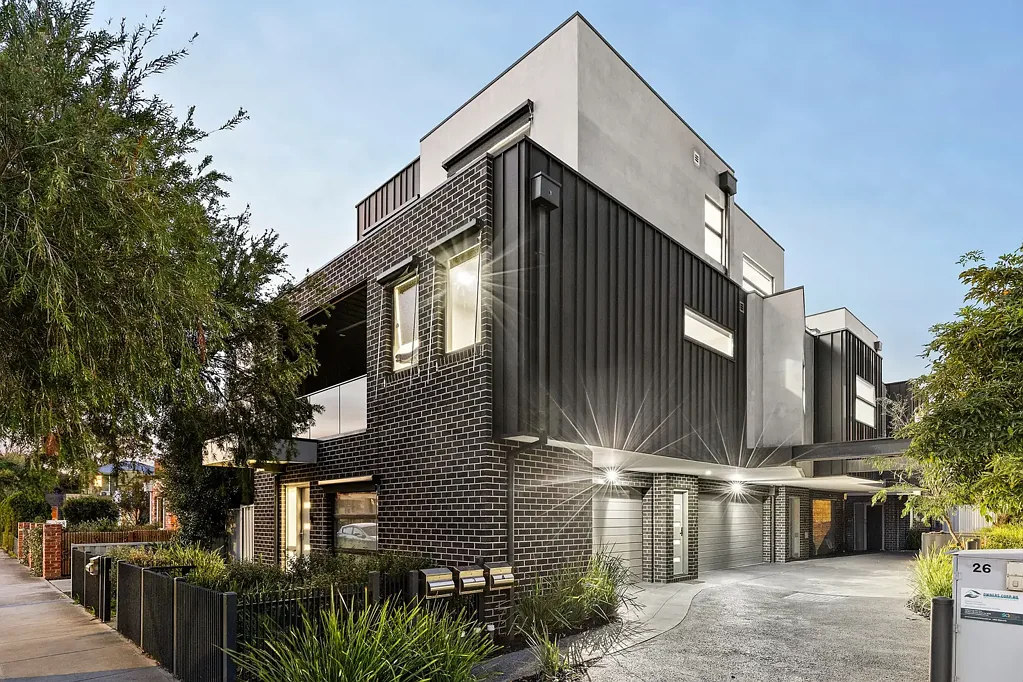 2/26 Lorensen Avenue, Coburg North, VIC 3058