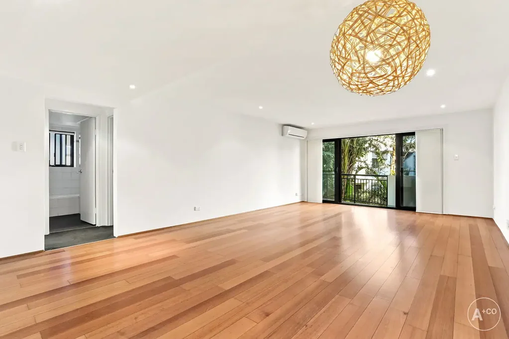 Spacious Two Bedroom Unit in Quiet Complex!