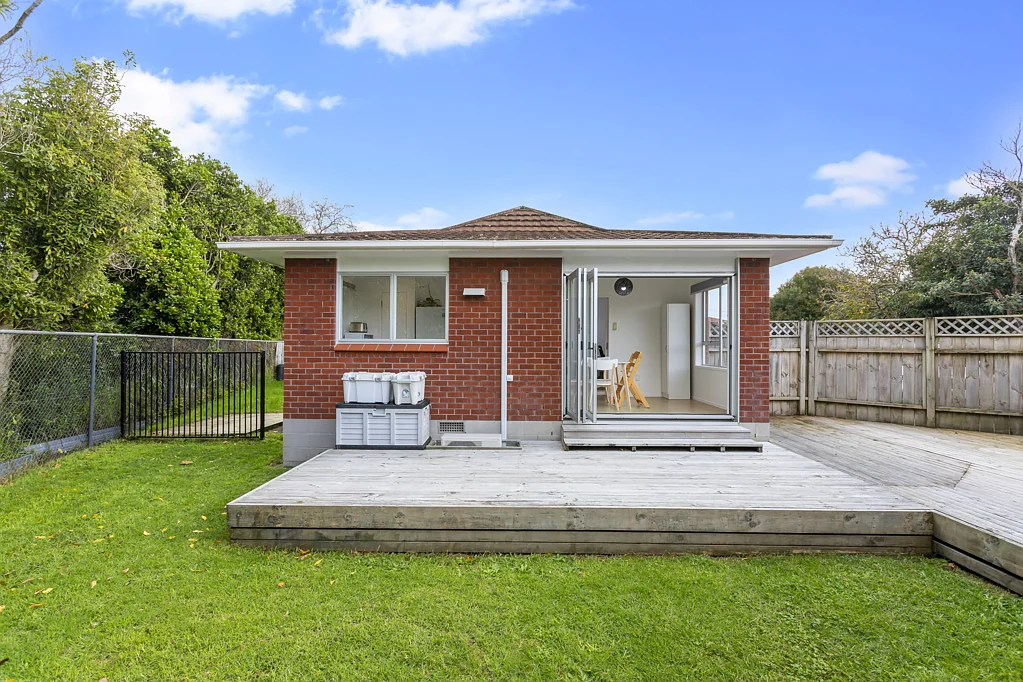 2/185 Swanson Road, Henderson, Waitakere City, Auckland