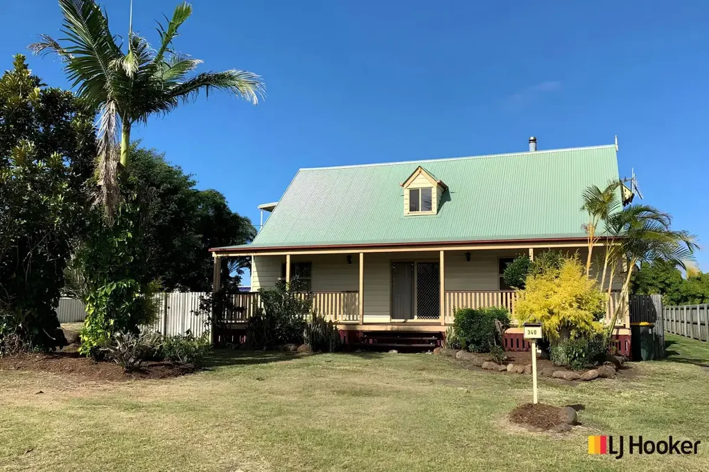CHARACTER, SPACE & COASTAL LIVING – A CHARMING INNES PARK RETREAT