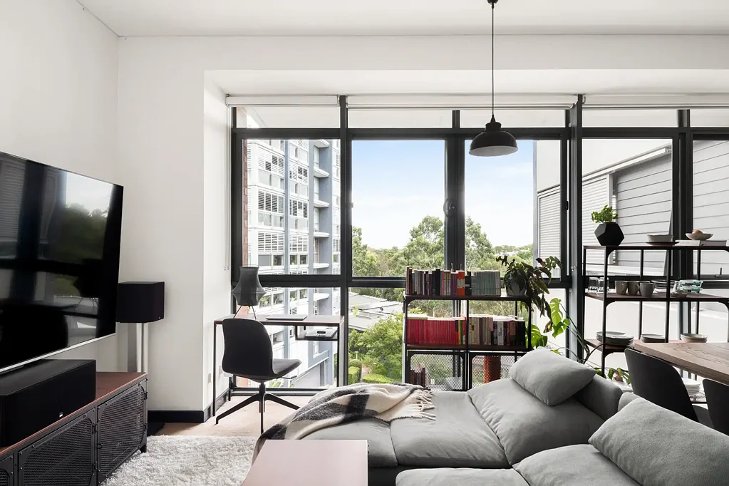Designer one-bedder with parking in 'Etage' City Quarter
