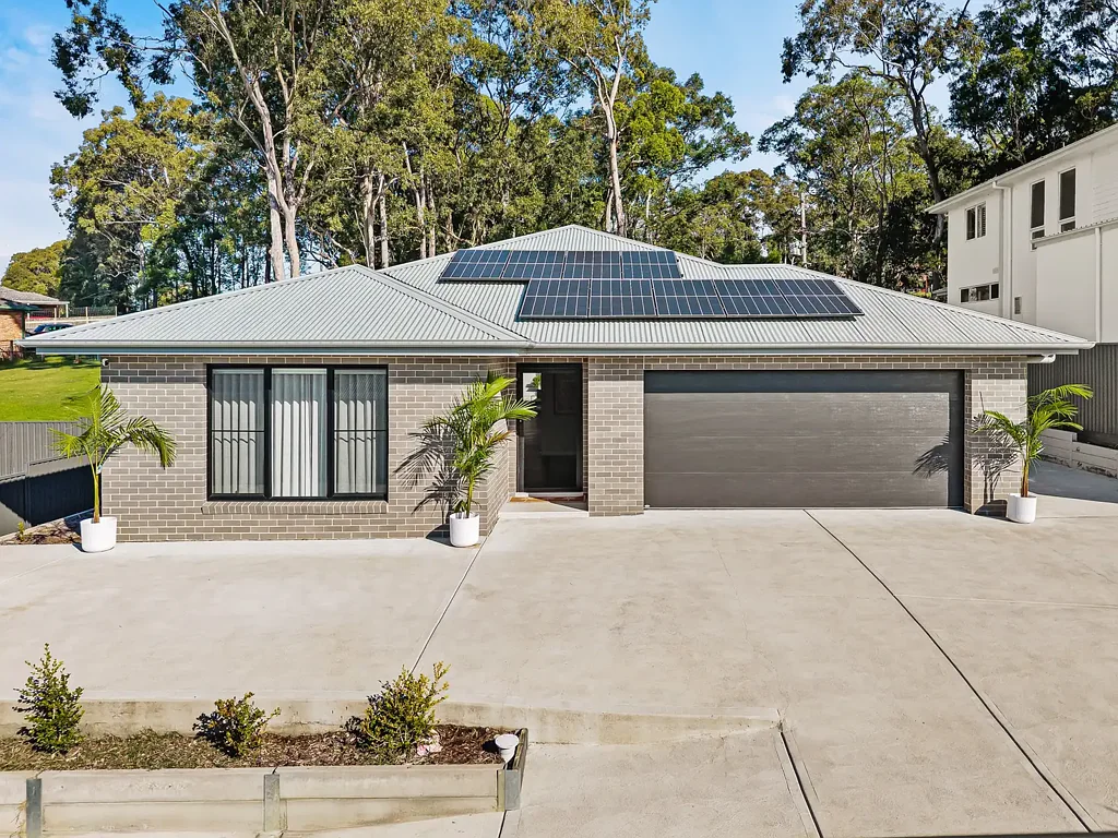 Glenning Valley 4部屋 A Rare Offering in the Prestigious Glades Estate