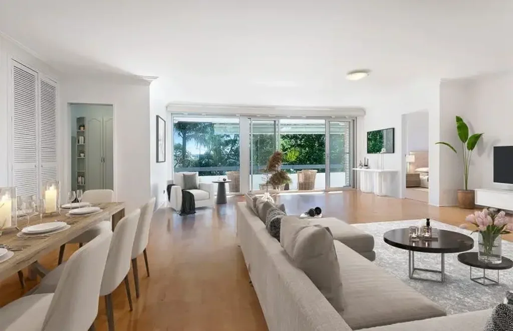 House-sized apartment on exclusive Eastern Hill