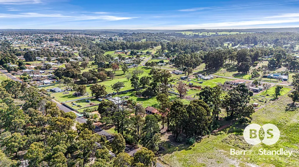 Collie 4房  Large Family Home on 1.01 Hectares