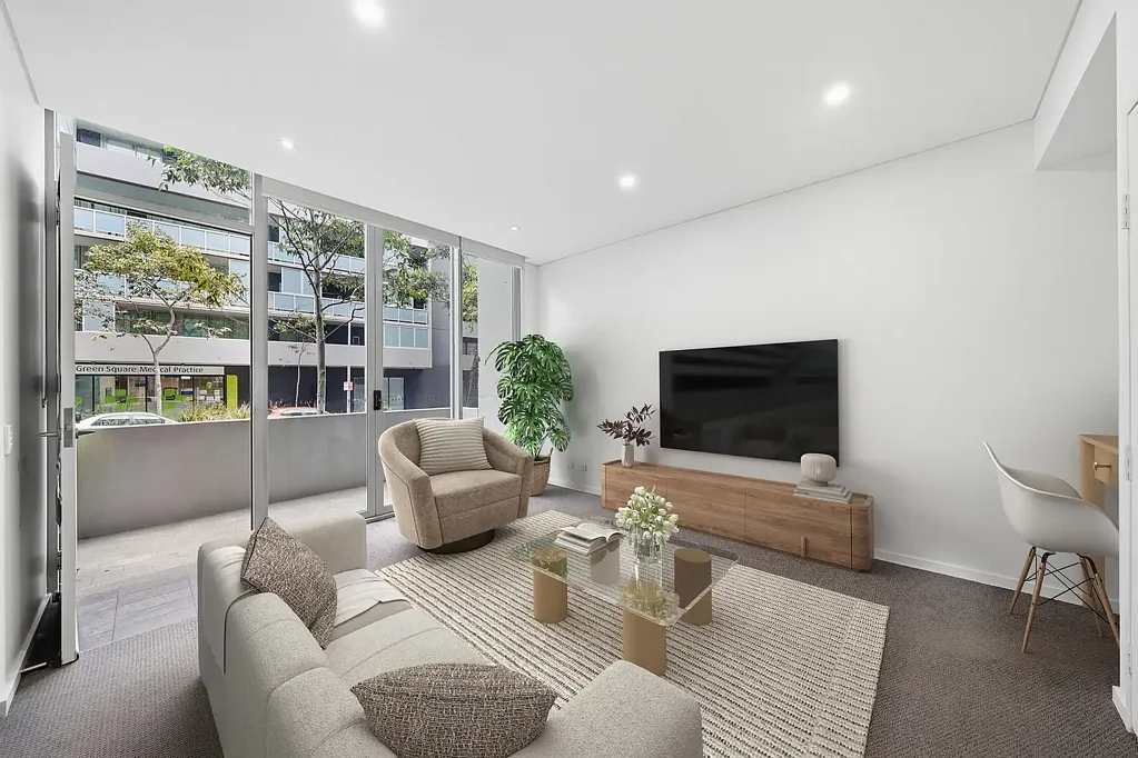 Contemporary Dual-Level Apartment with Private Street Access in the Heart of Zetland
