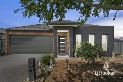 Point Cook 5બેડરૂમ Contemporary Oasis in Point Cook�s Finest Locale
